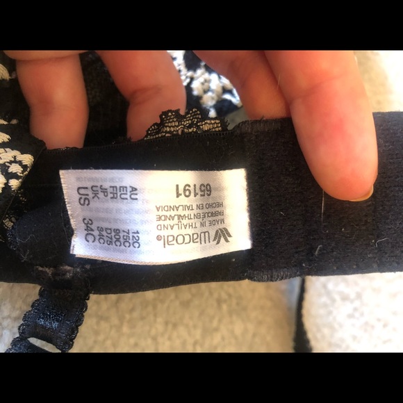 Lace bra - Picture 3 of 3